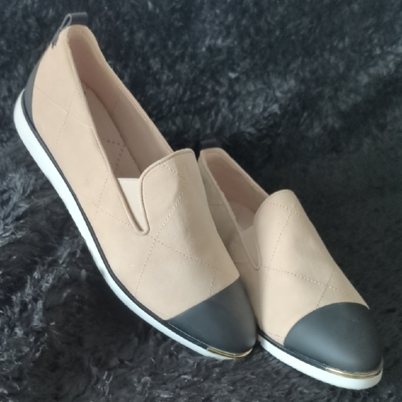 Cole Haan Beige and Black Quilted Loafers - Picture 2 of 8